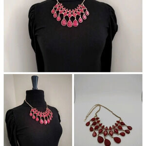 Claire's Gold tone Necklace with Red teardrop cabochons accents Chunky